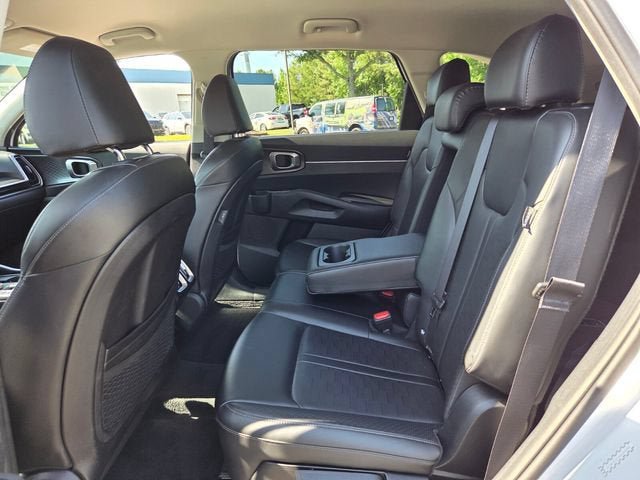 Used 2024 Kia Sorento S AWD/4WD image 10