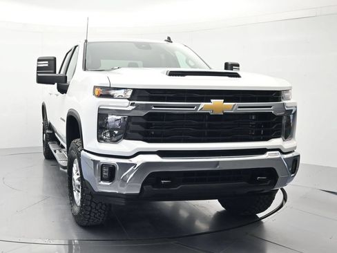 Certified 2025 Chevrolet Silverado 2500 LT w/ Convenience Package AWD/4WD image 2