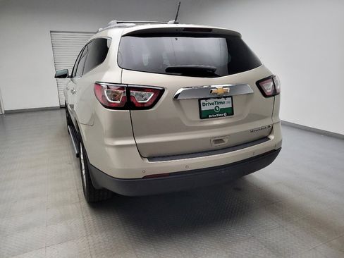Used 2016 Chevrolet Traverse LT w/ Style and Technology Package FWD image 6