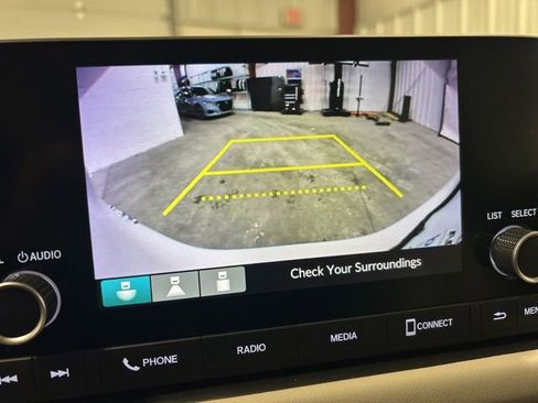 Certified 2025 Honda HR-V LX image 32