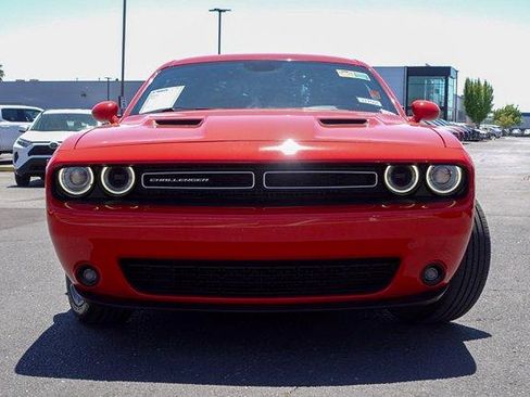Used 2017 Dodge Challenger SXT Plus RWD image 3