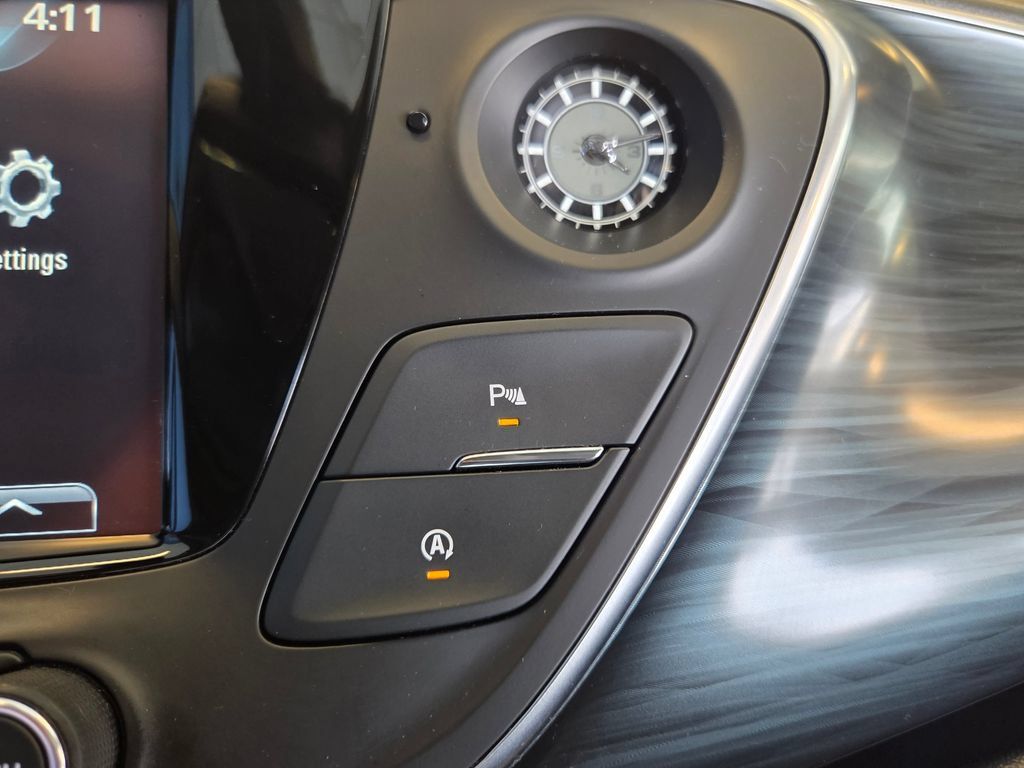 Used 2019 Buick Envision Essence FWD image 47