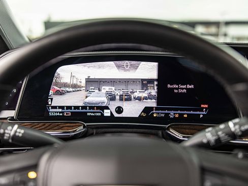 Used 2023 Cadillac Escalade Sport Platinum w/ LPO, ONYX Package image 26