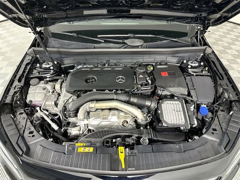 Certified 2025 Mercedes-Benz GLB 250 image 31