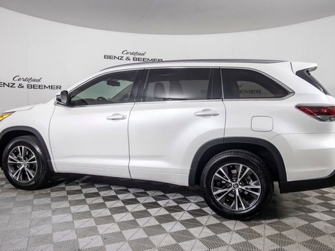 Used 2016 Toyota Highlander XLE image 10