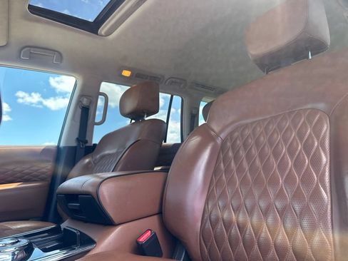 Used 2018 INFINITI QX80 2WD w/ Deluxe Technology Package image 42