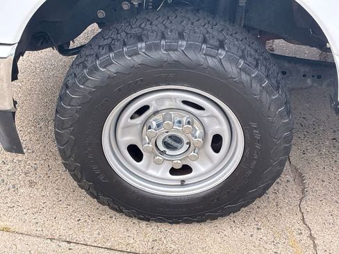 Certified 2024 Ford F250 XL w/ XL Chrome Package AWD/4WD image 11