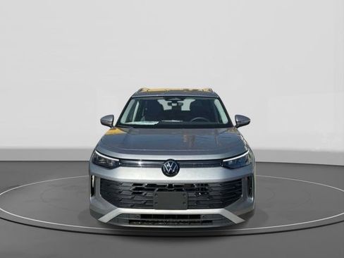 New 2026 Volkswagen Jetta SE image 2
