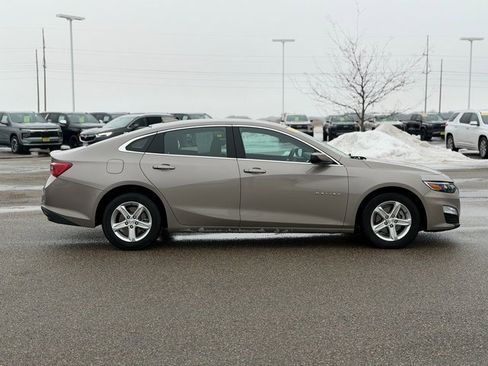 Used 2023 Chevrolet Malibu LT image 5