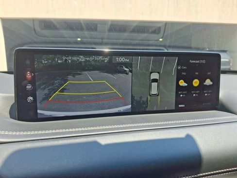 Used 2024 Genesis GV80 2.5T w/ Prestige Package AWD/4WD image 15