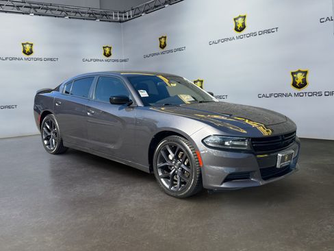 Used 2021 Dodge Charger SXT w/ Blacktop Package RWD image 7