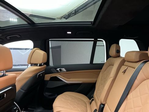 Certified 2024 BMW X7 xDrive40i w/ M Sport Package image 21