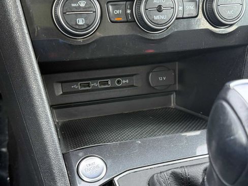 Used 2019 Volkswagen Tiguan SEL AWD/4WD image 29