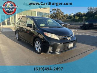 Used 2018 Toyota Sienna LE w/ Carpet Mat Package video 1