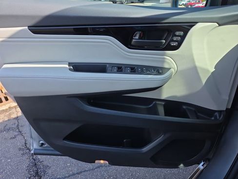New 2026 Honda Odyssey Touring image 10