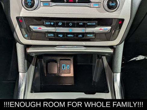 Used 2022 Ford Explorer XLT w/ Equipment Group 202A image 29