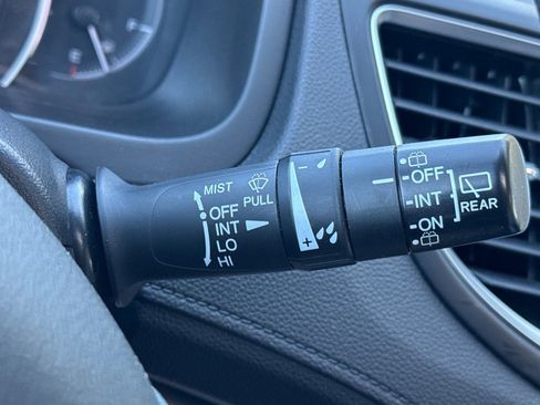 Used 2015 Honda CR-V EX image 40
