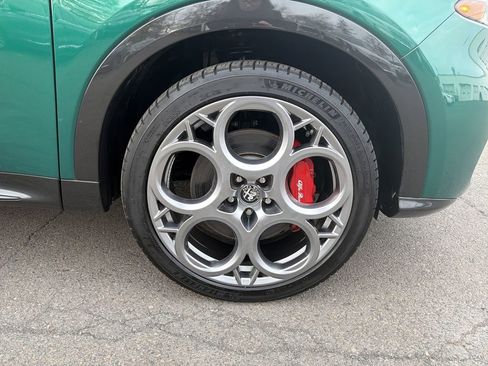 Used 2024 Alfa Romeo Tonale Veloce image 33