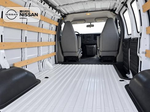Used 2019 Chevrolet Express 2500 w/ Driver Convenience Package RWD image 11