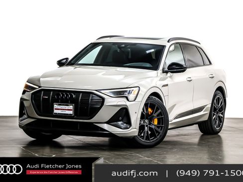 Used 2022 Audi e-tron Chronos w/ Chronos Package image 19