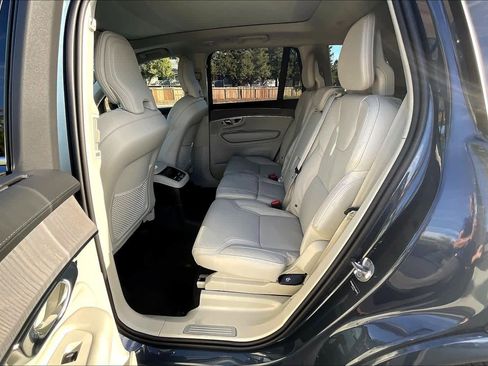 New 2026 Volvo XC90 T8 Ultra image 12
