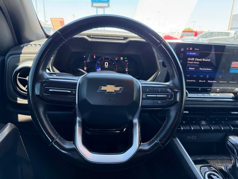 Certified 2023 Chevrolet Colorado LT AWD/4WD image 16