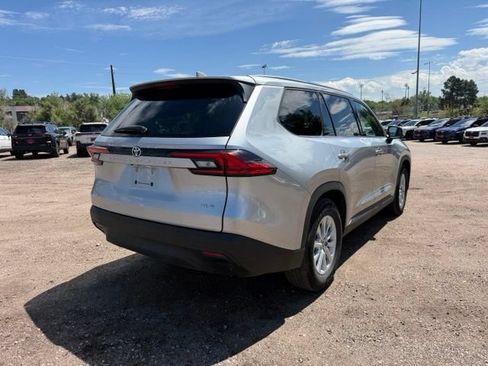Used 2026 Toyota Grand Highlander AWD image 5
