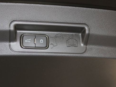 New 2026 Ford Explorer Active w/ Active Comfort Package image 16