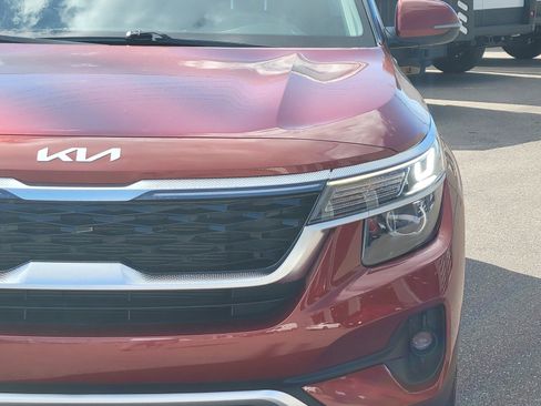Used 2023 Kia Seltos S image 11