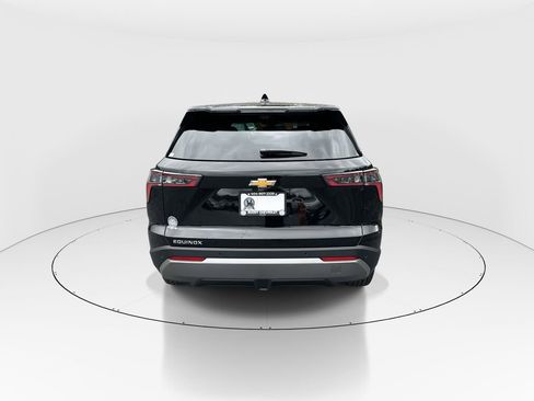New 2026 Chevrolet Equinox LT w/ Safety and Technology Package image 7