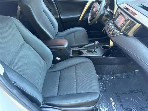 Used 2015 Toyota RAV4 LE AWD/4WD image 14
