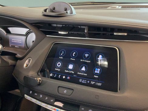 Used 2021 Cadillac XT4 Luxury w/ Cold Weather Package FWD image 44