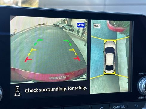 Used 2024 Nissan Sentra SV w/ SV Premium Package image 24