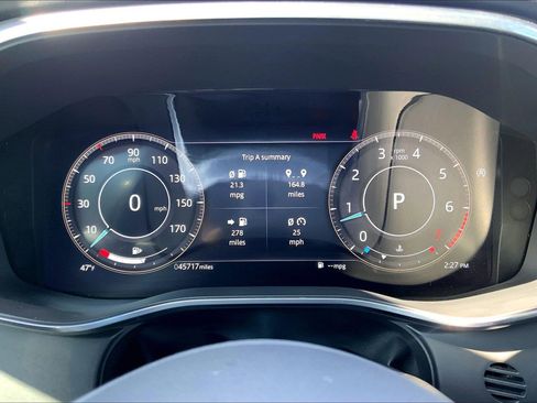 Used 2021 Jaguar F-PACE S image 22