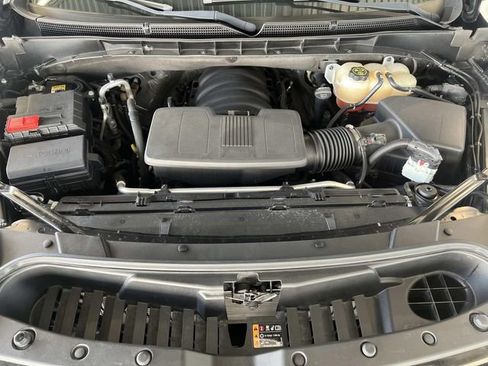 Used 2023 Cadillac Escalade ESV Premium Luxury image 29