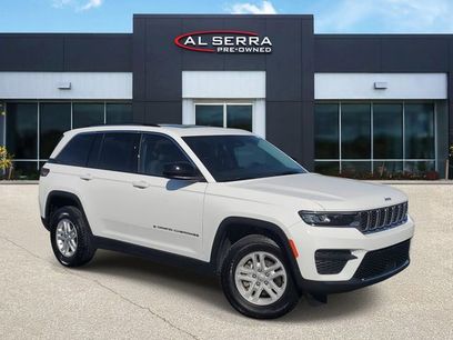 Used 2023 Jeep Grand Cherokee Laredo w/ Luxury Tech Group I