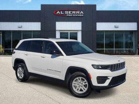 Used 2023 Jeep Grand Cherokee Laredo w/ Luxury Tech Group I AWD/4WD image 1