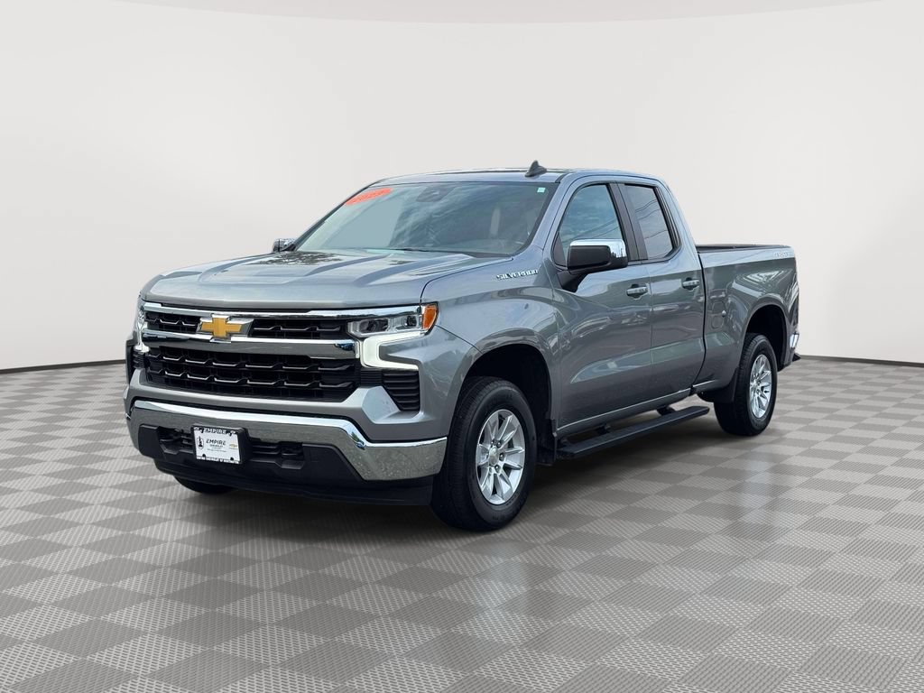 Used 2023 Chevrolet Silverado 1500 LT w/ Protection Package AWD/4WD image 3
