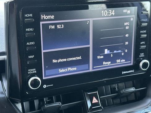 Used 2022 Toyota Corolla Cross LE image 19