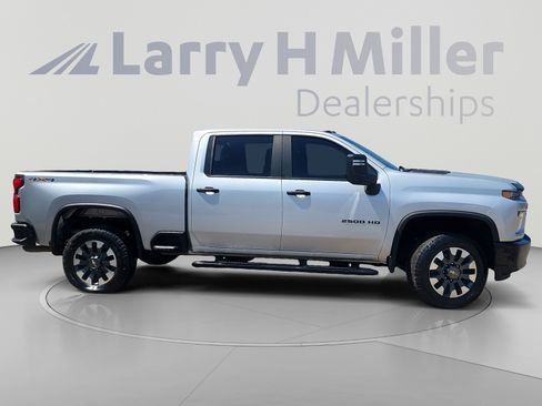 Used 2021 Chevrolet Silverado 2500 Custom w/ Custom Value Package AWD/4WD image 6
