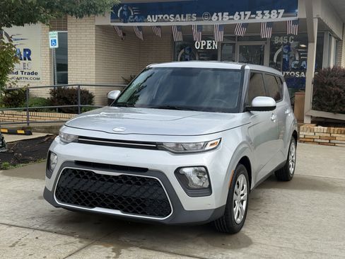Used 2021 Kia Soul LX FWD image 1