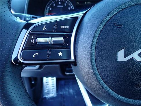 Used 2024 Kia Forte GT-Line w/ GT-Line Premium Package image 13