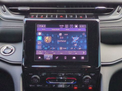 New 2025 Jeep Grand Cherokee Laredo w/ Luxury Tech Group I RWD image 28