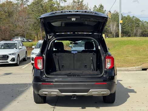 Used 2023 Ford Explorer XLT w/ Equipment Group 202A image 16