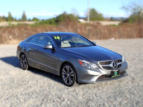 Used 2016 Mercedes-Benz E 400 4MATIC Coupe image 1