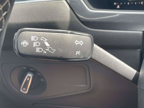 Used 2022 Volkswagen Tiguan SE AWD/4WD image 26