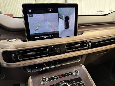 Used 2022 Lincoln Aviator Grand Touring w/ Equipment Group 301A image 20