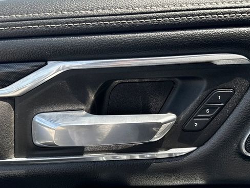 Used 2022 RAM 1500 Laramie AWD/4WD image 31