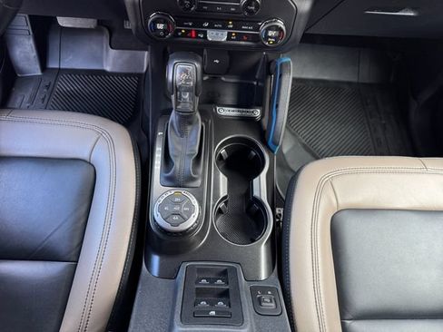 Used 2023 Ford Bronco Wildtrak AWD/4WD image 12