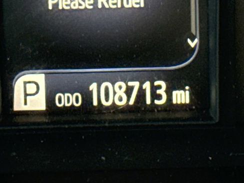 Used 2016 Toyota Camry SE FWD image 28